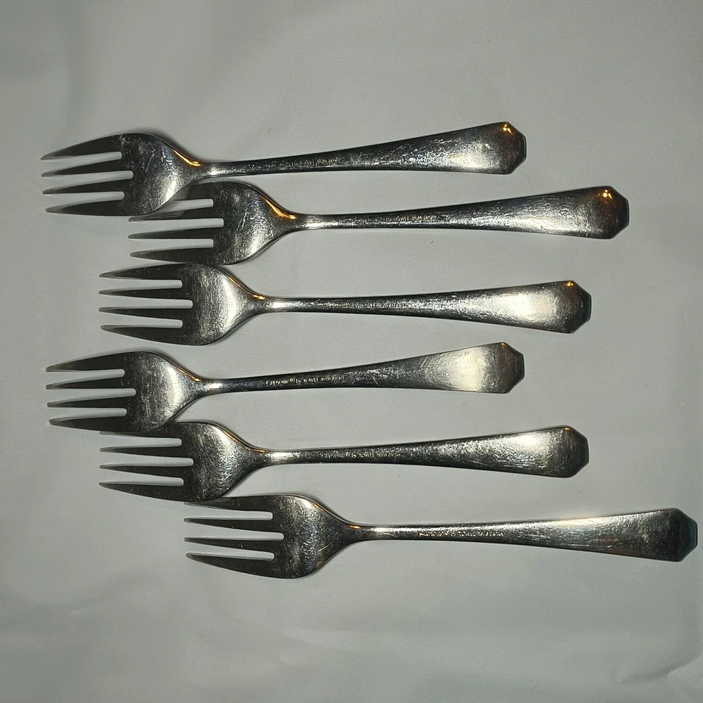 Supreme by Towle Sophisticate 18/8 Stainless Flatware Set 24pc Japan MCM Vintage